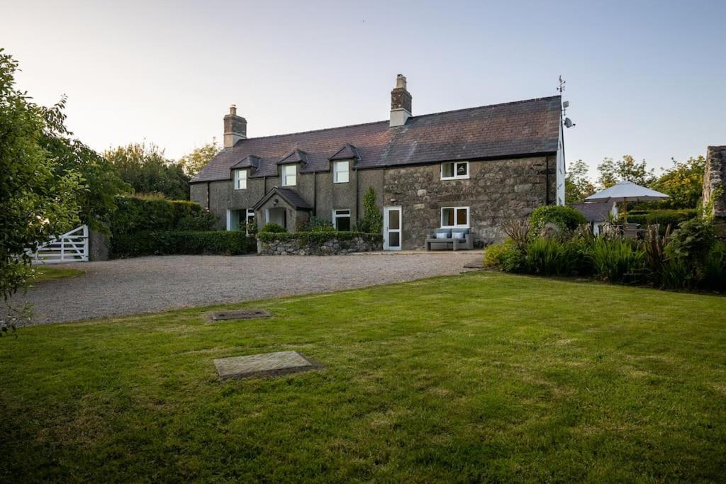 Plas Newydd With Swimming Pool, Fire Pit, And Log Fires Villa Rhiw Esterno foto